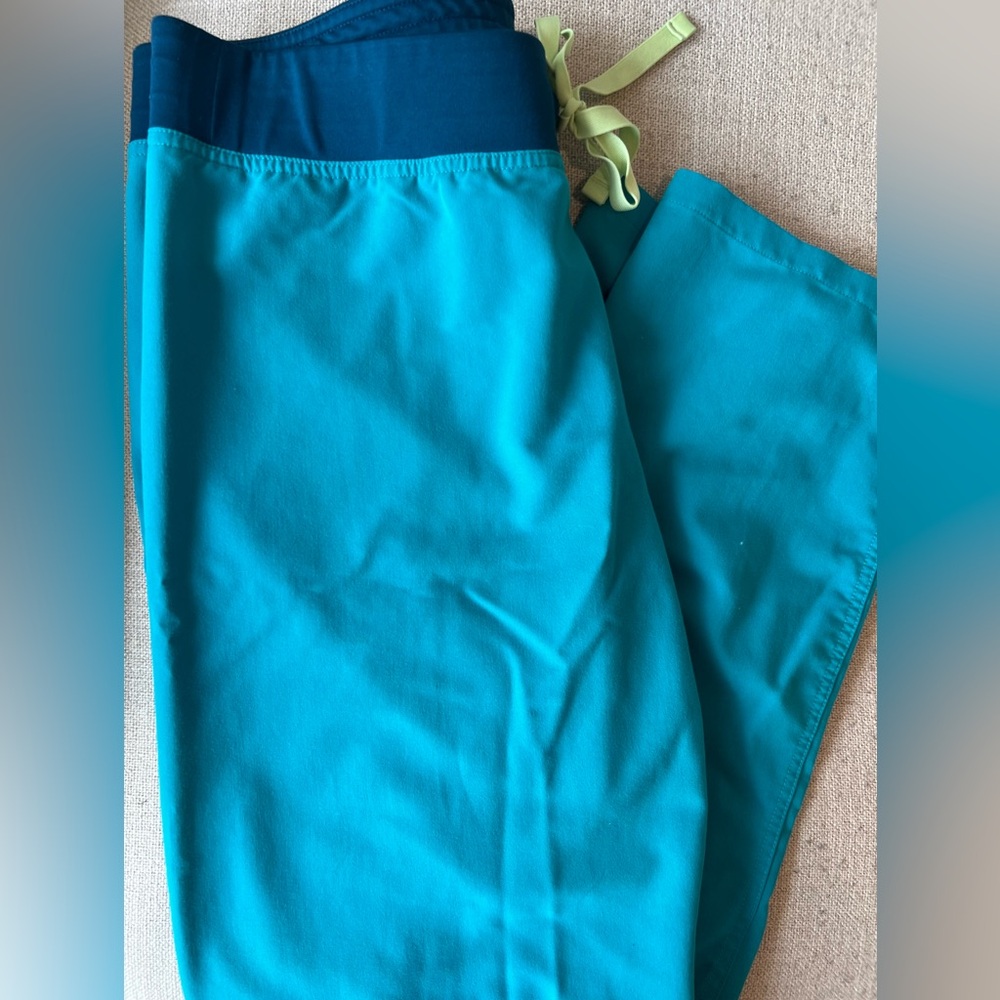 FIGS TEAL LIVINGSTON PANTS SIZE M